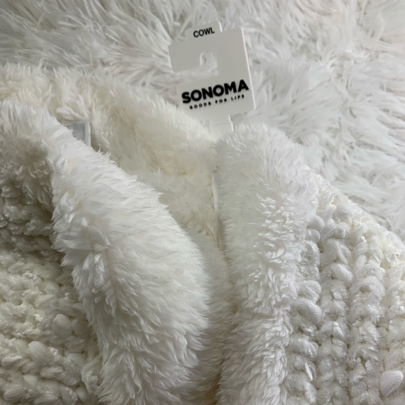 Sonoma Ivory Cowl with Faux Fur White Lining - Picture 5 of 7